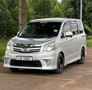 Toyota Noah 2.0 158hp FWD (7 Seater) 2012 Silver for sale
