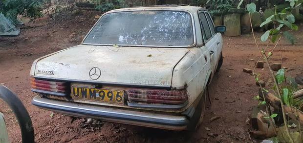 Mercedes-Benz W123 1983 White