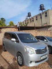 Toyota Noah 2010 Silver for sale