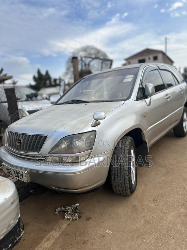 Toyota Harrier 1997