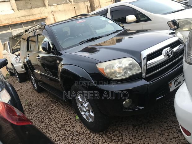 Toyota Hilux Surf 2009 Black