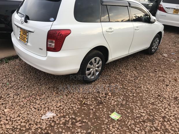 Toyota Corolla Fielder 2009 White