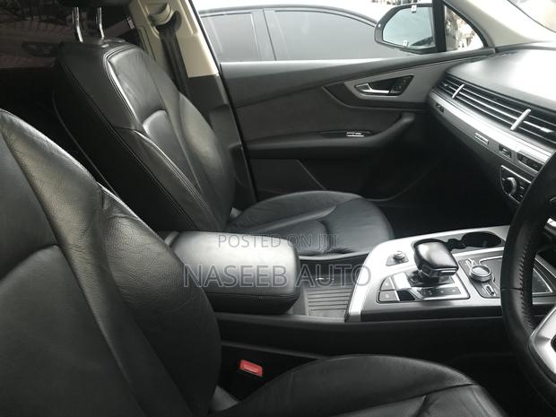 Audi Q7 2018 Black