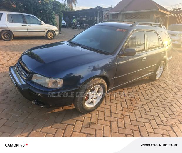 Toyota Carib 2000 Blue