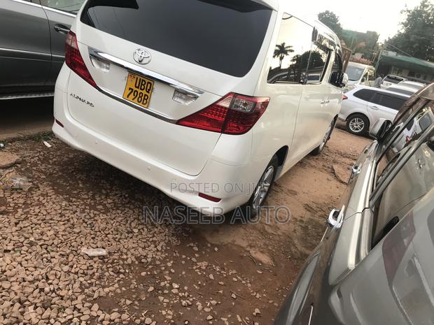 Toyota Alphard 2008 White