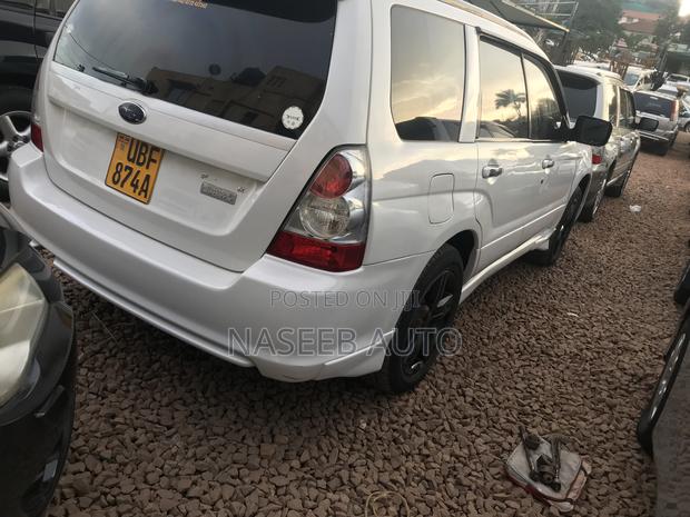 Subaru Forester 2005 White
