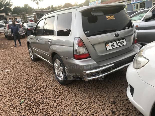 Subaru Forester 2005 Gray