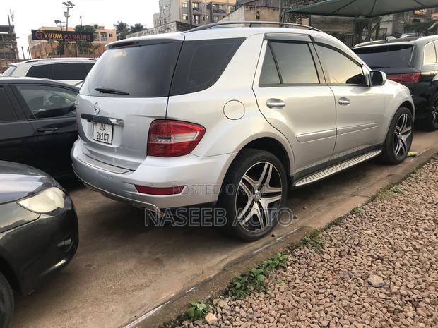 Mercedes-Benz M Class 2009 Silver
