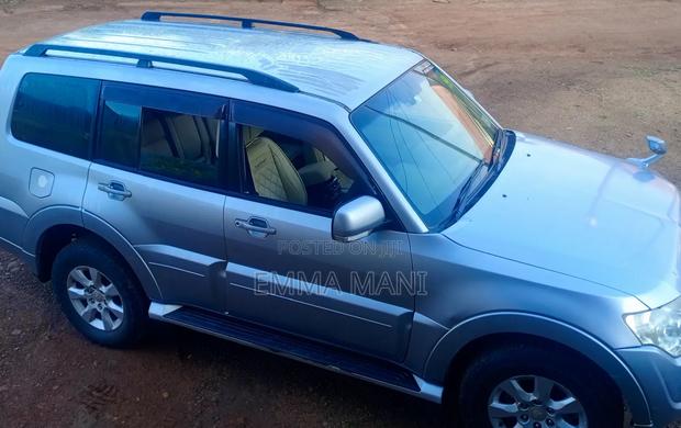 Mitsubishi Pajero V80 3.2 DI-D 2013 Gray