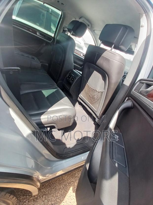 Volkswagen Touareg TDI Executive AWD 4MOTION 2016 Silver
