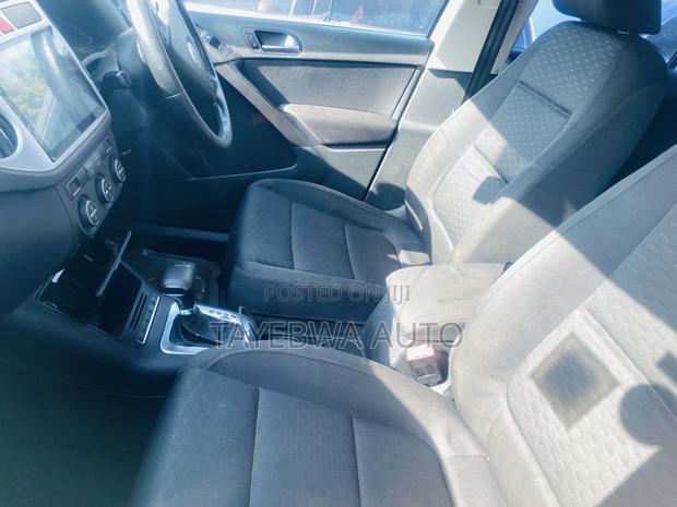 Volkswagen Tiguan 2010 White
