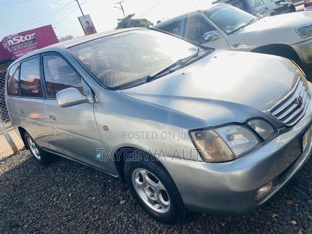 Toyota Gaia 1998 Gray