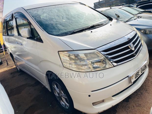 Toyota Alphard 2006