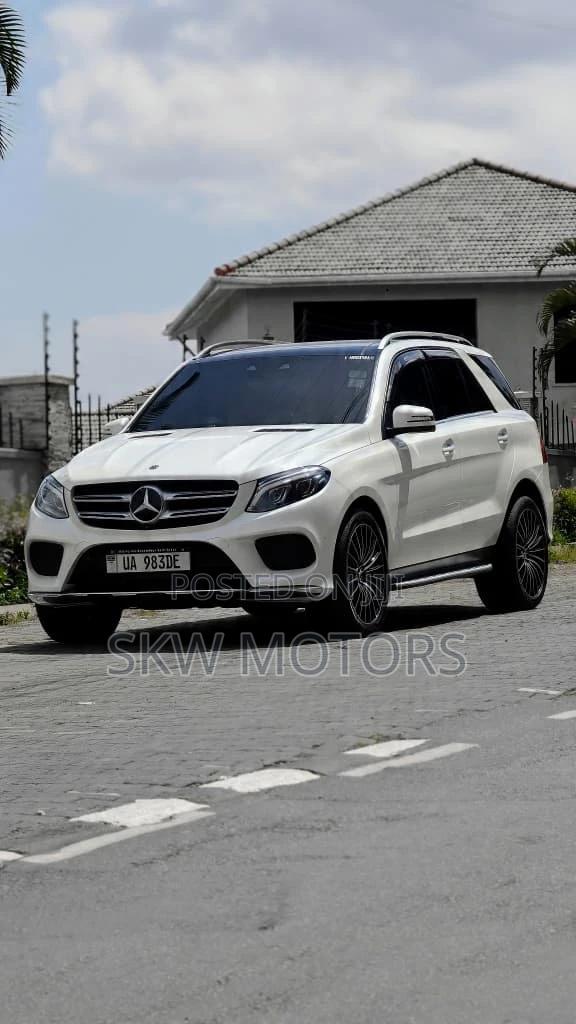 Mercedes-Benz GLE-Class 2018 White