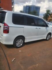Toyota Noah 2012 White for sale