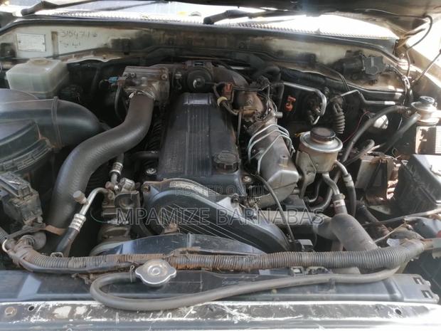Toyota Land Cruiser 2004 Silver