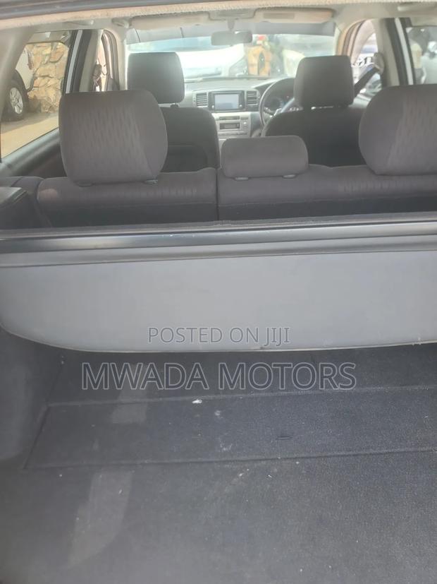 Toyota Corolla Fielder 2010 Silver
