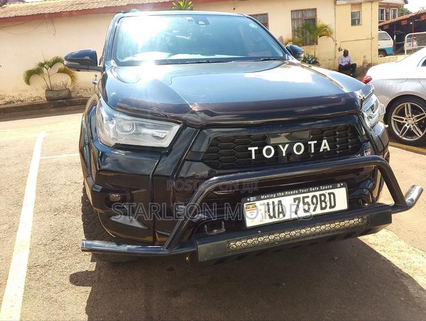 Toyota Hilux Revo Smart Cab Deisel 2.4 AWD 2022 Black