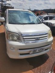 Toyota Noah 2005 White for sale