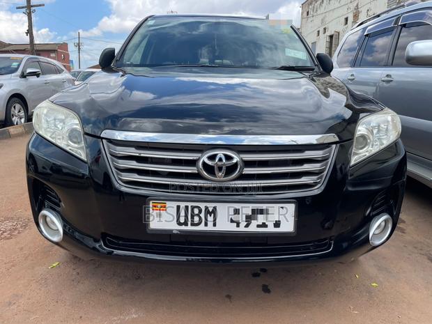 Toyota Vanguard 2010 Black