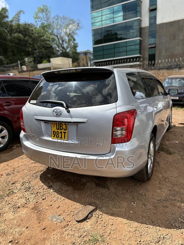 Toyota Corolla Fielder 2007 Silver