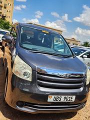 Toyota Noah 2010 Gray for sale