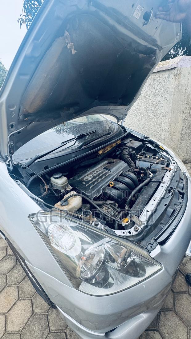 Toyota Wish 2006 Silver