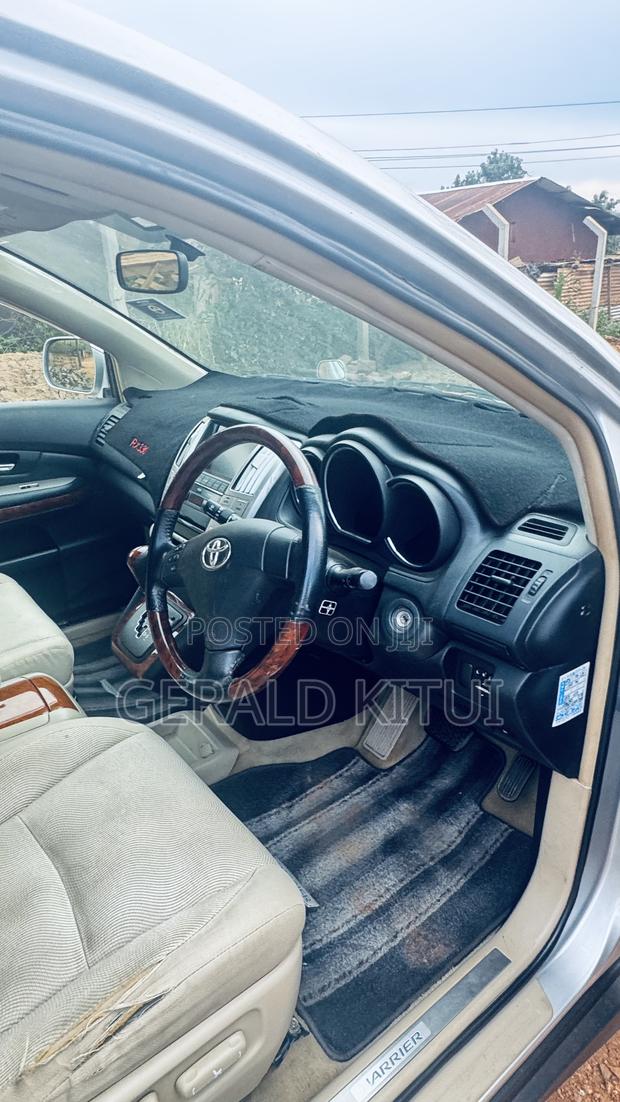 Toyota Harrier 2009 Silver