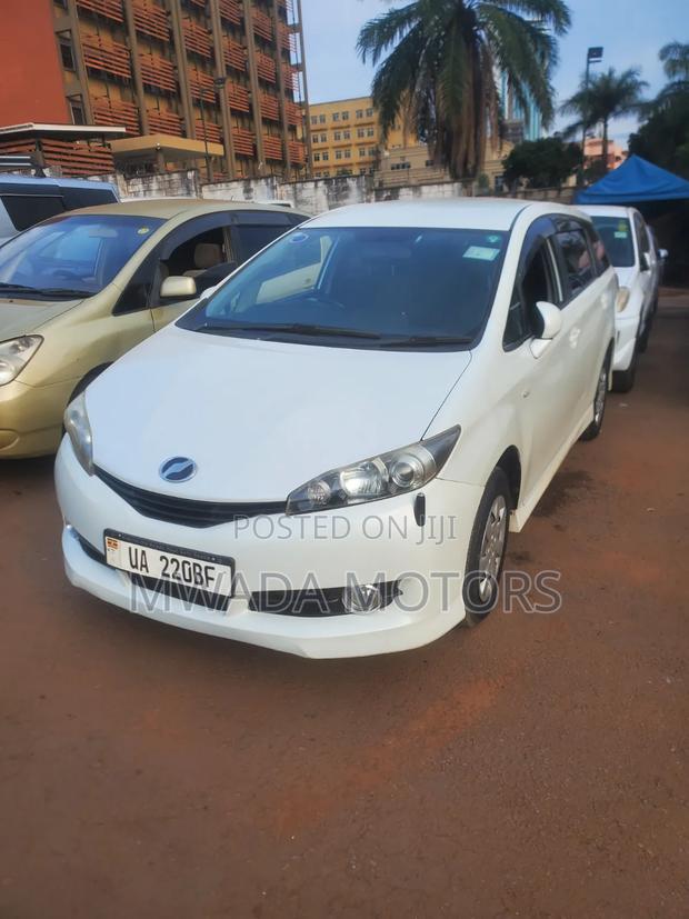 Toyota Wish 2010 White