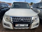 Mitsubishi Pajero 3.2 Di-Dc GLS 2011 White for sale
