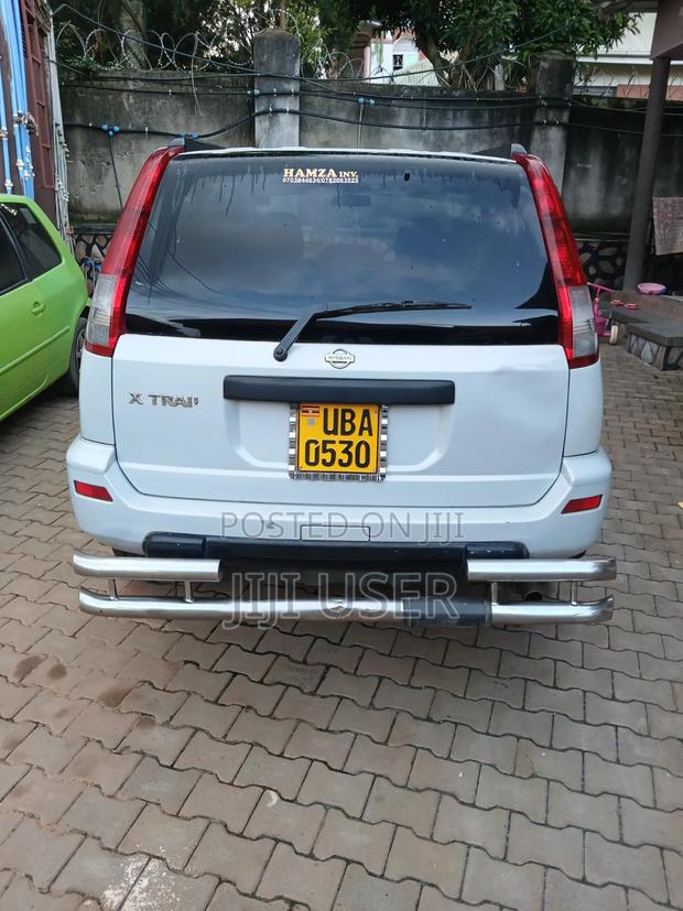 Nissan X-Trail 2002 White