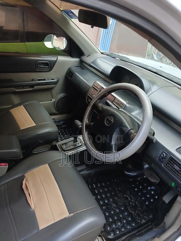 Nissan X-Trail 2002 White
