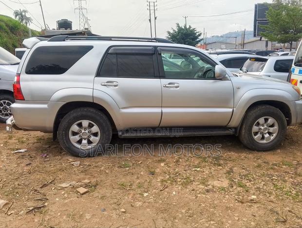 Toyota Hilux Surf 2.7 SSR 2009 Silver
