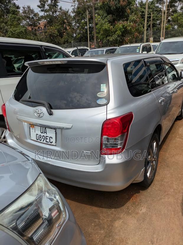Toyota Corolla Fielder 2015 Silver