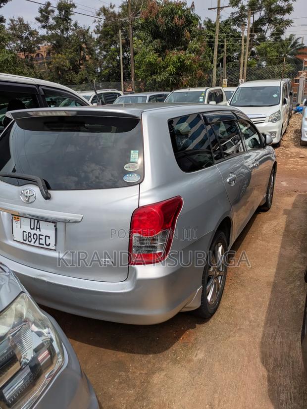 Toyota Corolla Fielder 2015 Silver
