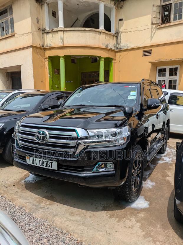 Toyota Land Cruiser Prado 2010 Black
