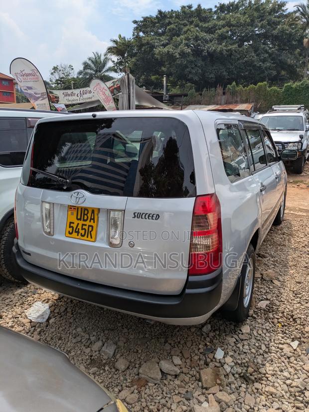 Toyota Probox 2014 Silver