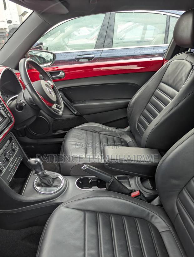 Volkswagen Beetle 2014 Maroon