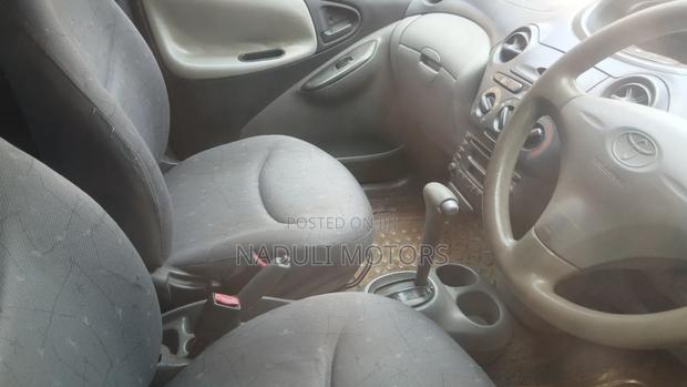 Toyota Vitz 2001 Pink