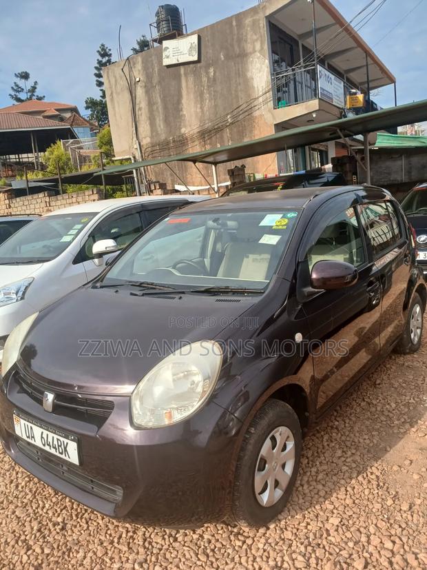 Toyota Passo 1.0 FWD 2011 Maroon