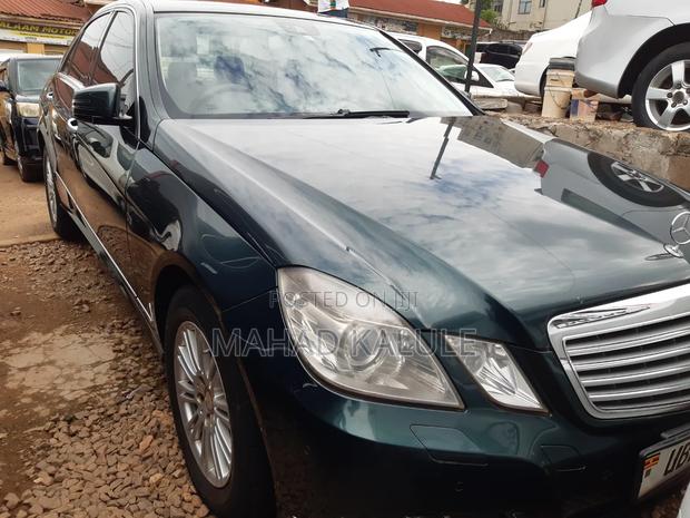 Mercedes-Benz E300 2011 Green
