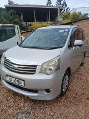 Toyota Noah 2.0 158hp AWD (7 Seater) 2010 Silver for sale