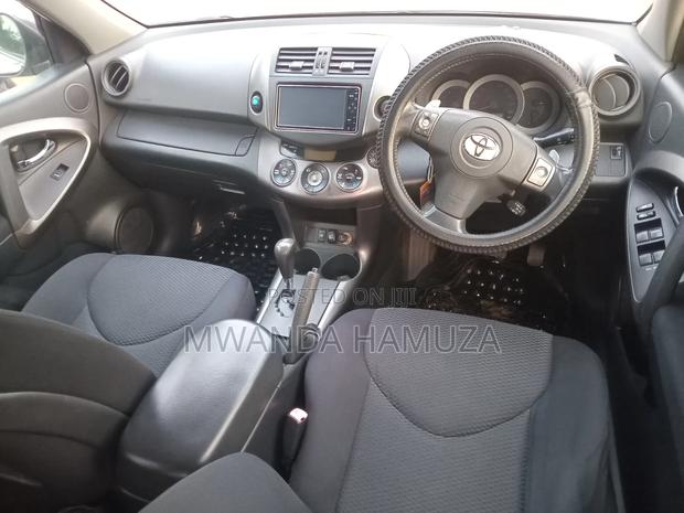 Toyota RAV4 2009 White