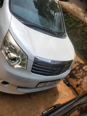 Toyota Noah 2011 White for sale