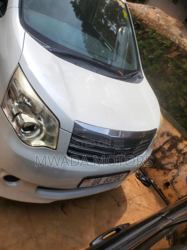 Toyota Noah 2011 White