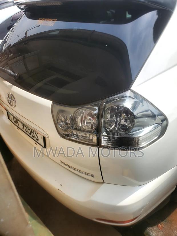 Toyota Harrier 2010 White