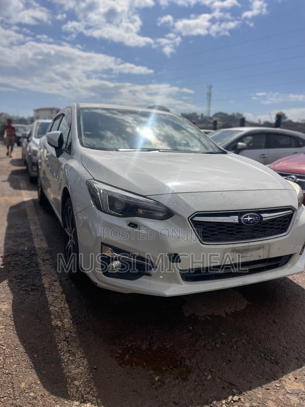 Subaru Impreza 2.0i Premium AWD Hatchback 2017 White