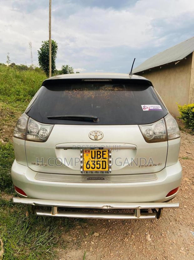 Toyota Harrier 3.0 V6 4WD 2005 Silver