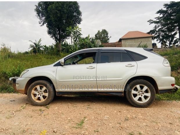 Toyota Harrier 3.0 V6 4WD 2005 Silver