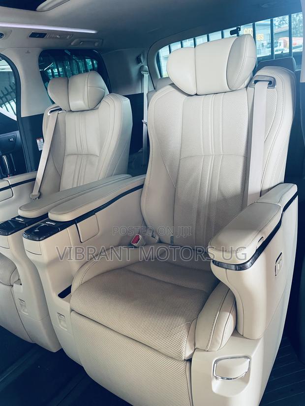 Toyota Alphard 2020 Gray